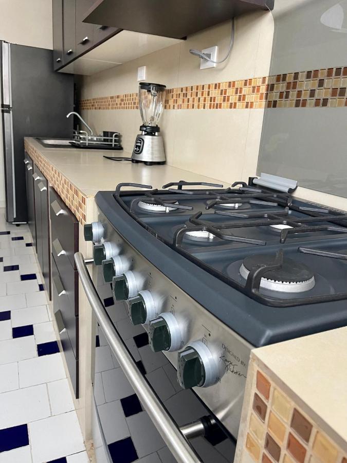 Deco 2 Downtown 3 Bed Apartment Renewed カンクン エクステリア 写真